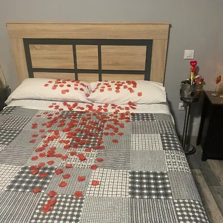 ゲストハウス El Bosque Encantado トレド